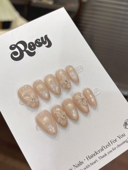 Champagne Bloom Glow
