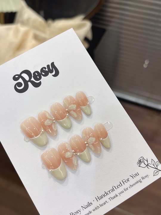 Peach Lily French